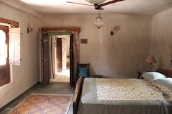 Kunj Rahais Suite, Maheshwar