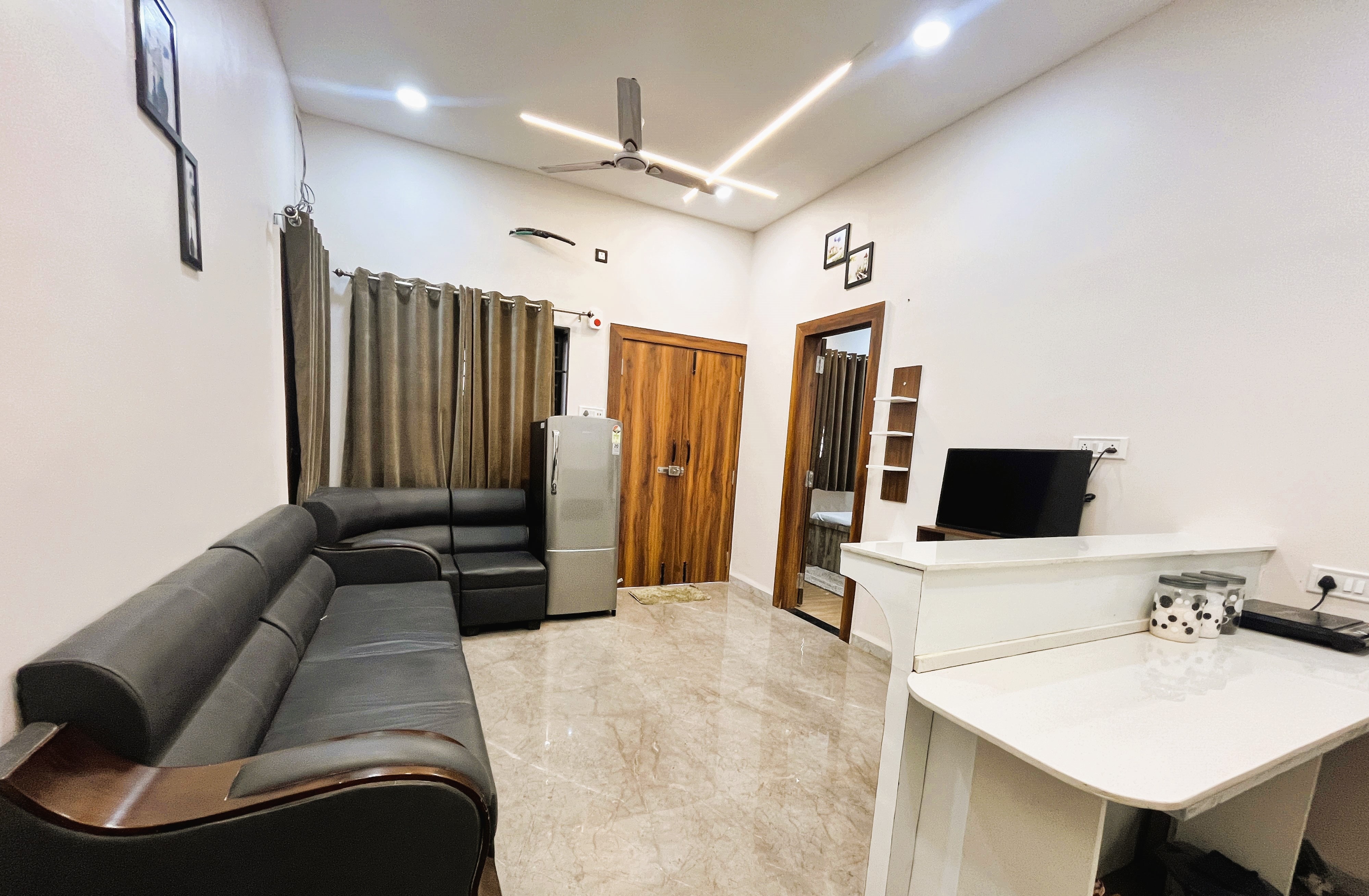Shree Stay INN Luxe` Holiday Home - Tap to explore photos