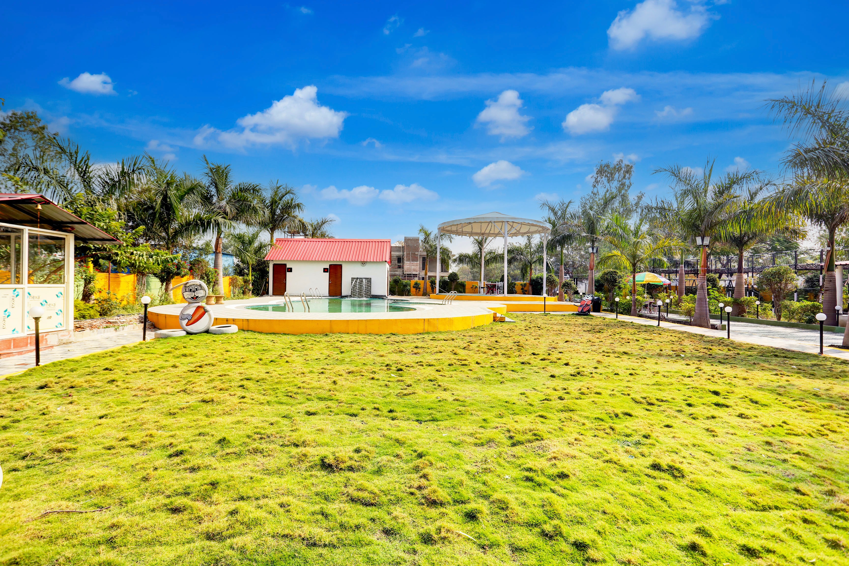 SPOT ON Crazy Nature Resort - Tap to explore photos