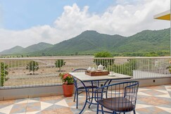 Whirl Vista |Entire 3bhk Private Wing Pool Balcony, Udaipur