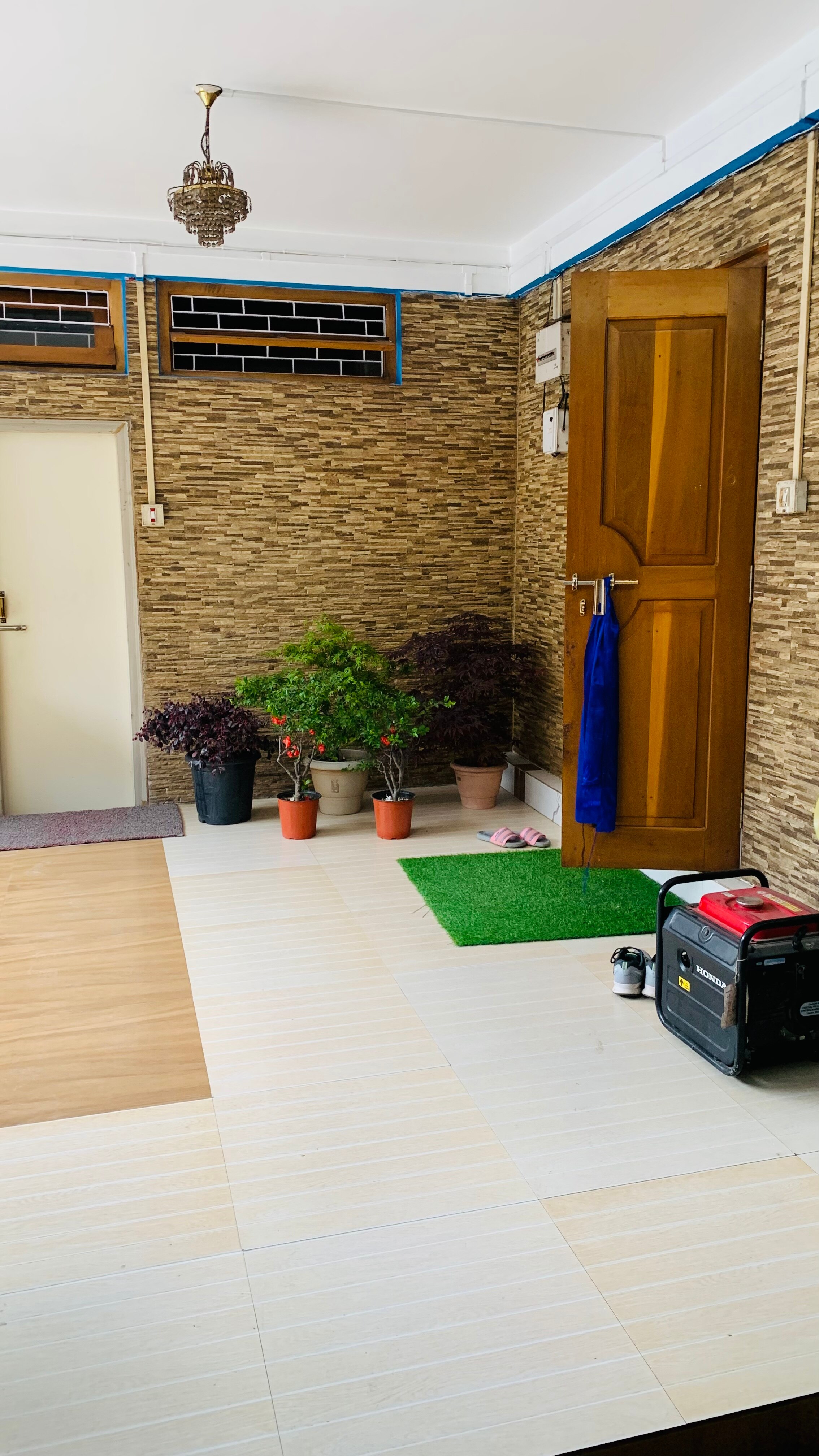 10Lucky Homestay - Tap to explore photos