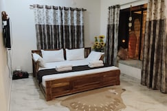 Abhimanyu's Atithya Villa , Alibaug