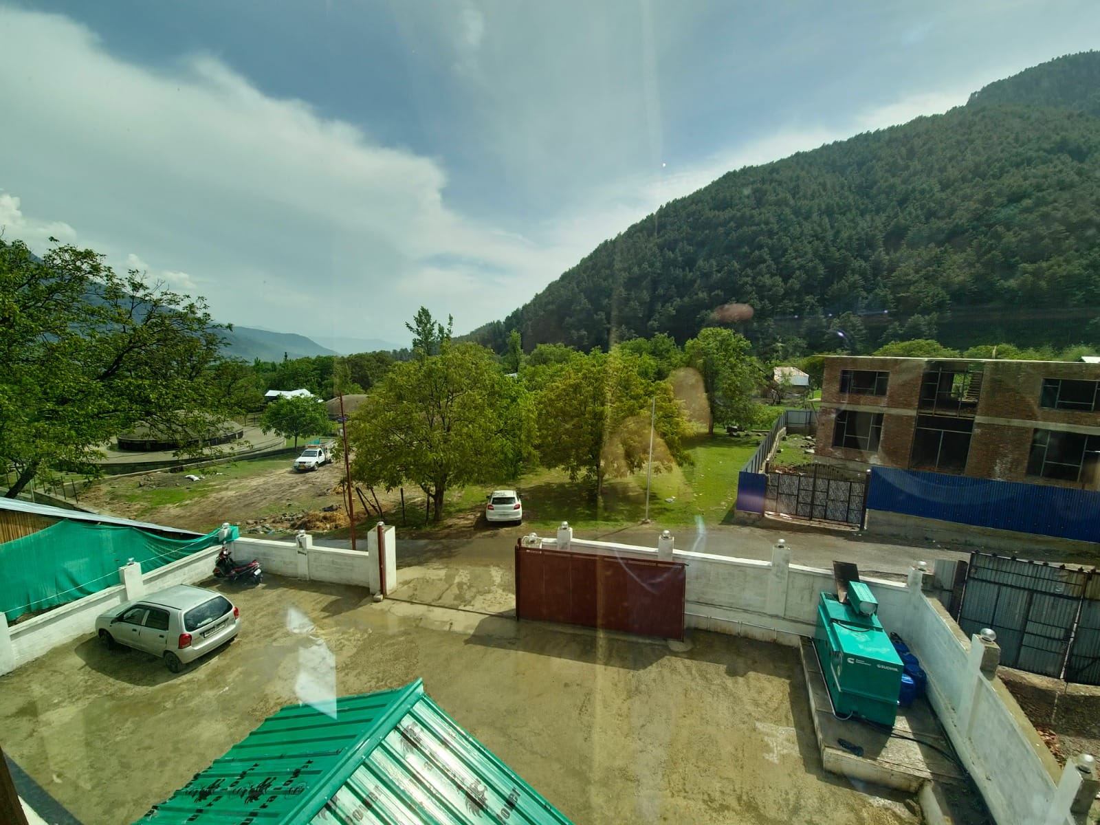 Sky Hills Resort Pahalgam - Tap to explore photos