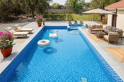Tiger's Villa Resort, Bandhavgarh