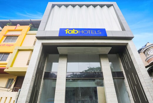 FabHotel Empire