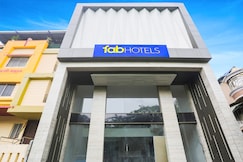 FabHotel Empire, Indore