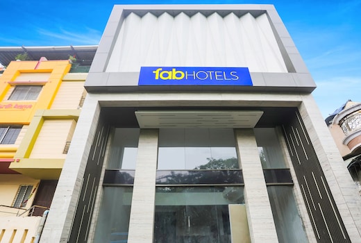 FabHotel Empire