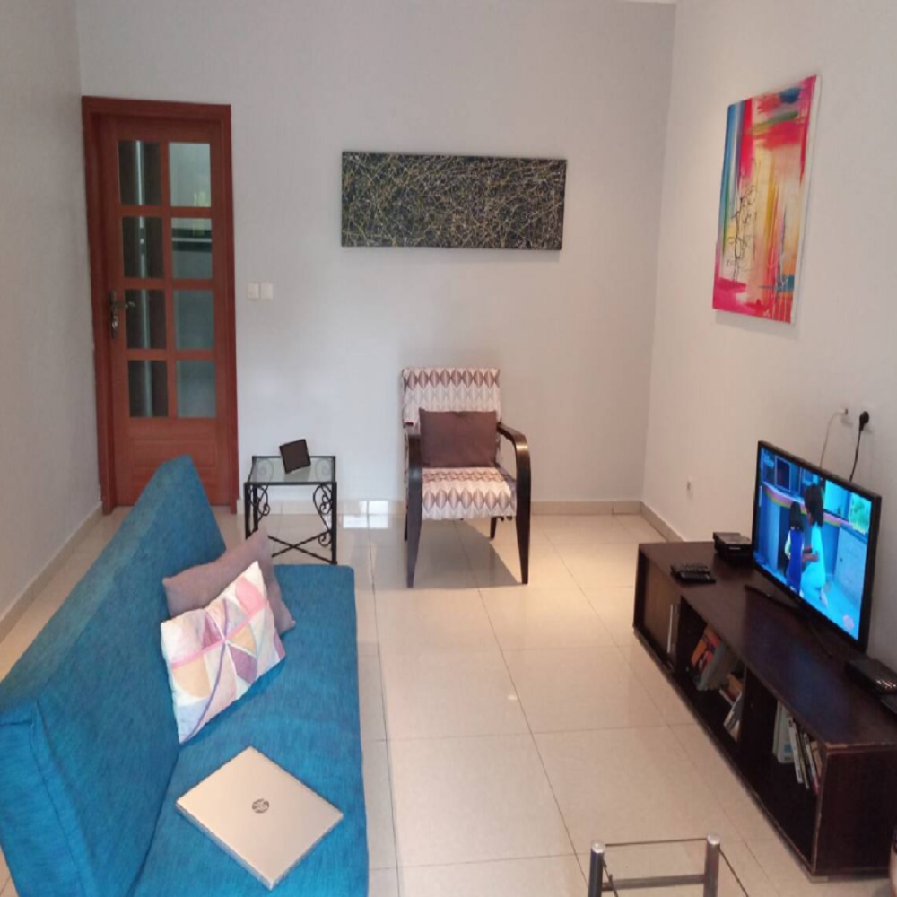 Tranquil Luxury Accommodation With Kitchen In The Heart Of The City - Tap to explore photos