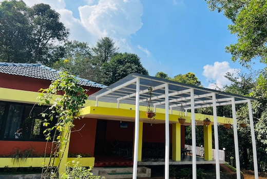 Casita Chain Tree Bungalow