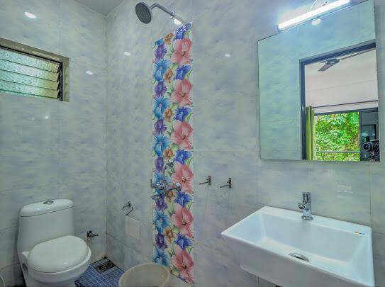Unique Comfort Stay - Tap to explore photos