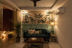 Cosy 1BHK Golf Course Road Near Metro Magnolia, Gurgaon