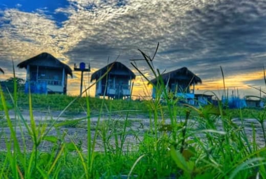 Island View Retreat By StayApart