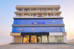 FabHotel Destiny Living, Pune