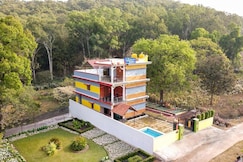 Thendral Resort - 5 Bedroom Villa with Private Pool & Party Hall, Yelagiri