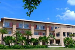 Ritz Resort Lucknow - Peaceful escape, perfect for business and leisure stays, Lucknow