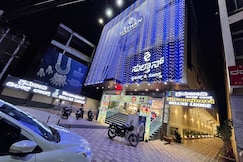 Shramajeevi Deluxe Lodge, Chitradurga