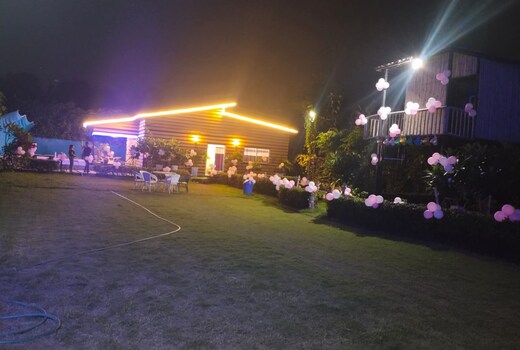 Top Farm House in Noida