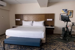 DoubleTree by Hilton Hotel Tinton Falls - Eatontown, Atlantic