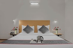 Townhouse Somani TC, Pune