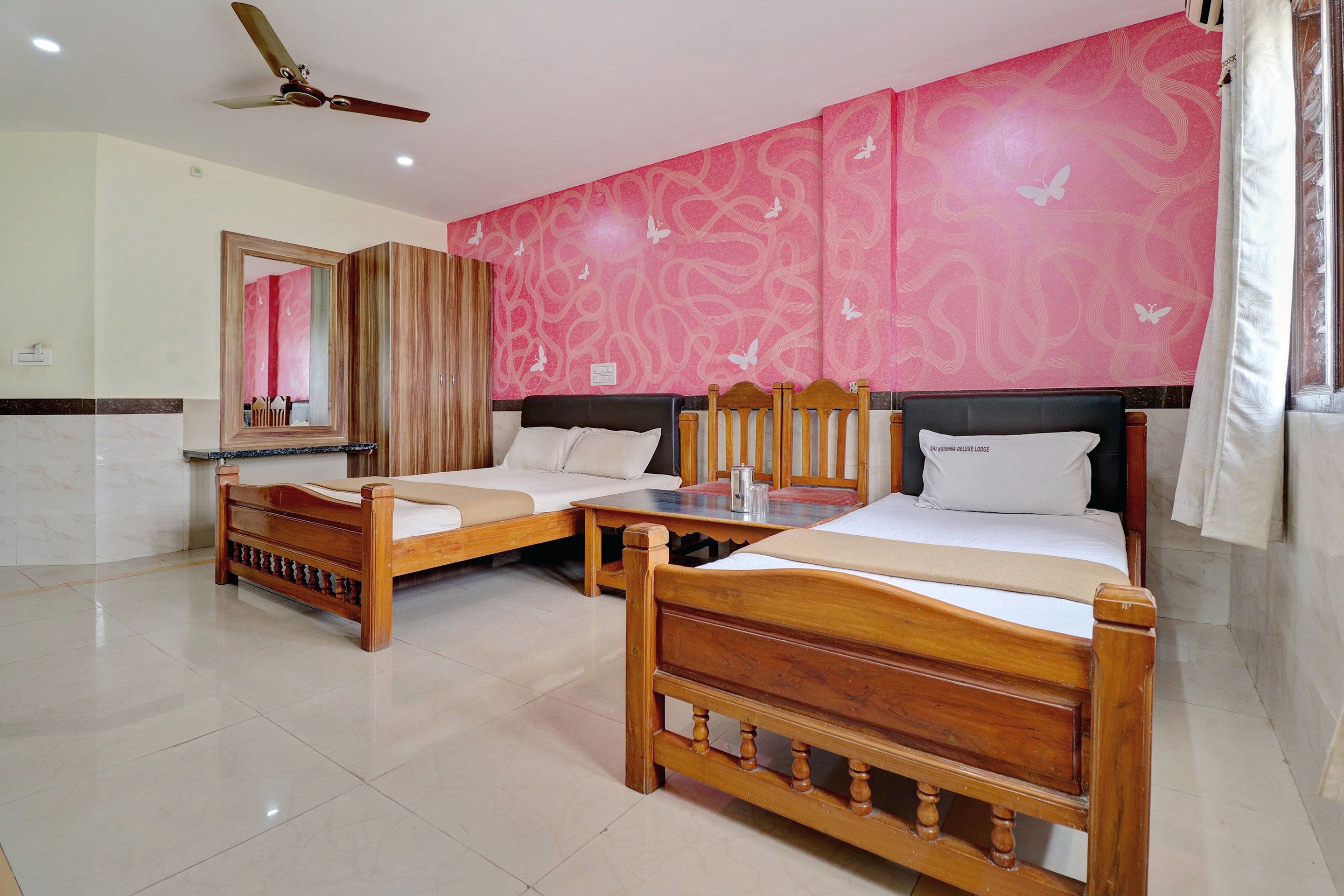 Hotel O Sri Krishna - Tap to explore photos