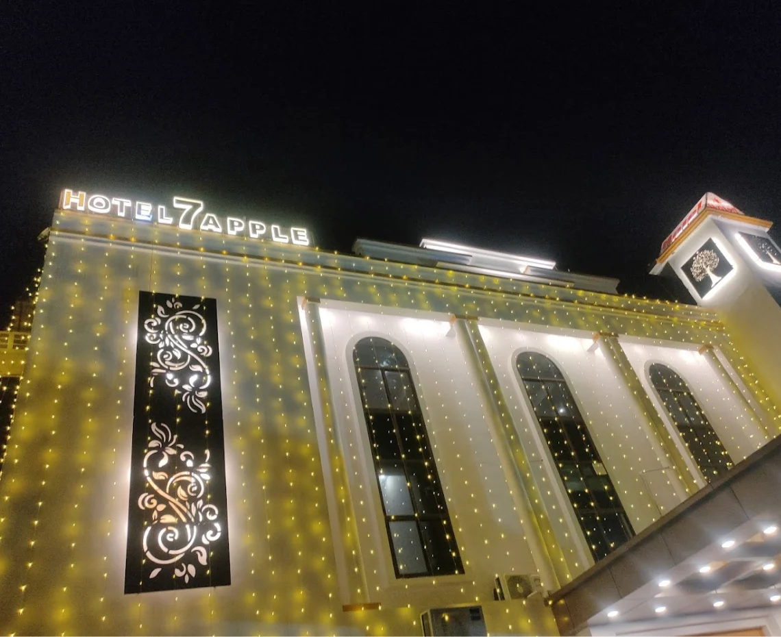 Hotel Seven Apple, Mahoba