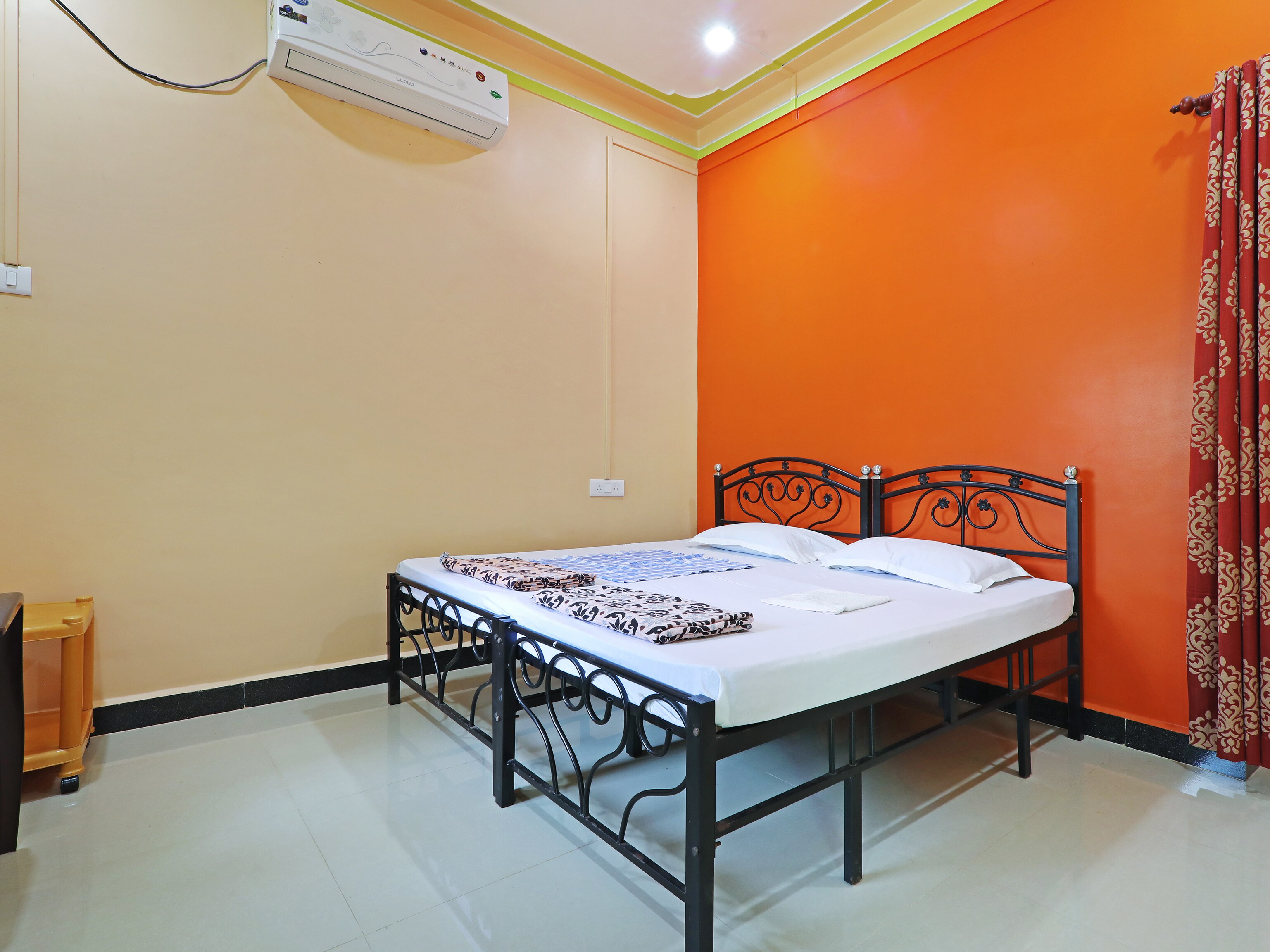 Saishraddha Homestay - Tap to explore photos