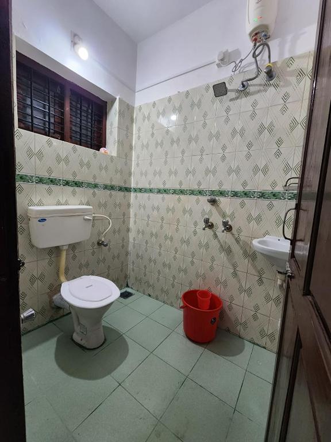 Urban Haven Short Stays - Tap to explore photos