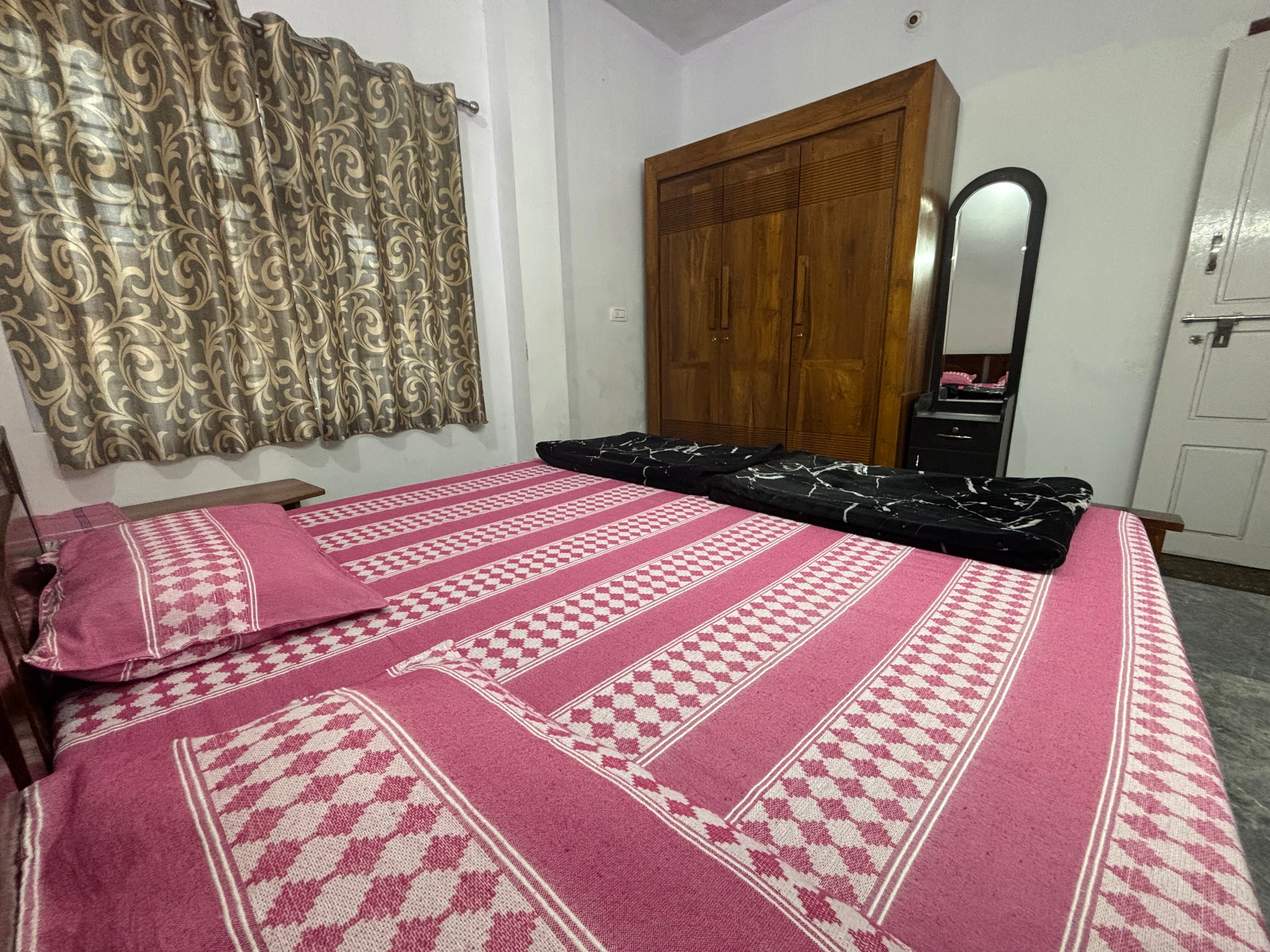 Srishti Homestay - Tap to explore photos