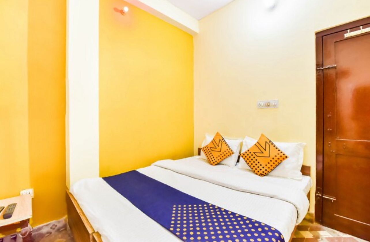 Hotel Radhe - Tap to explore photos