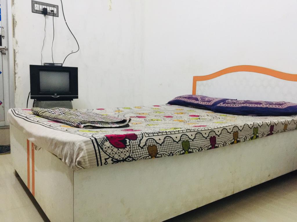 Sharma Guest House - Tap to explore photos