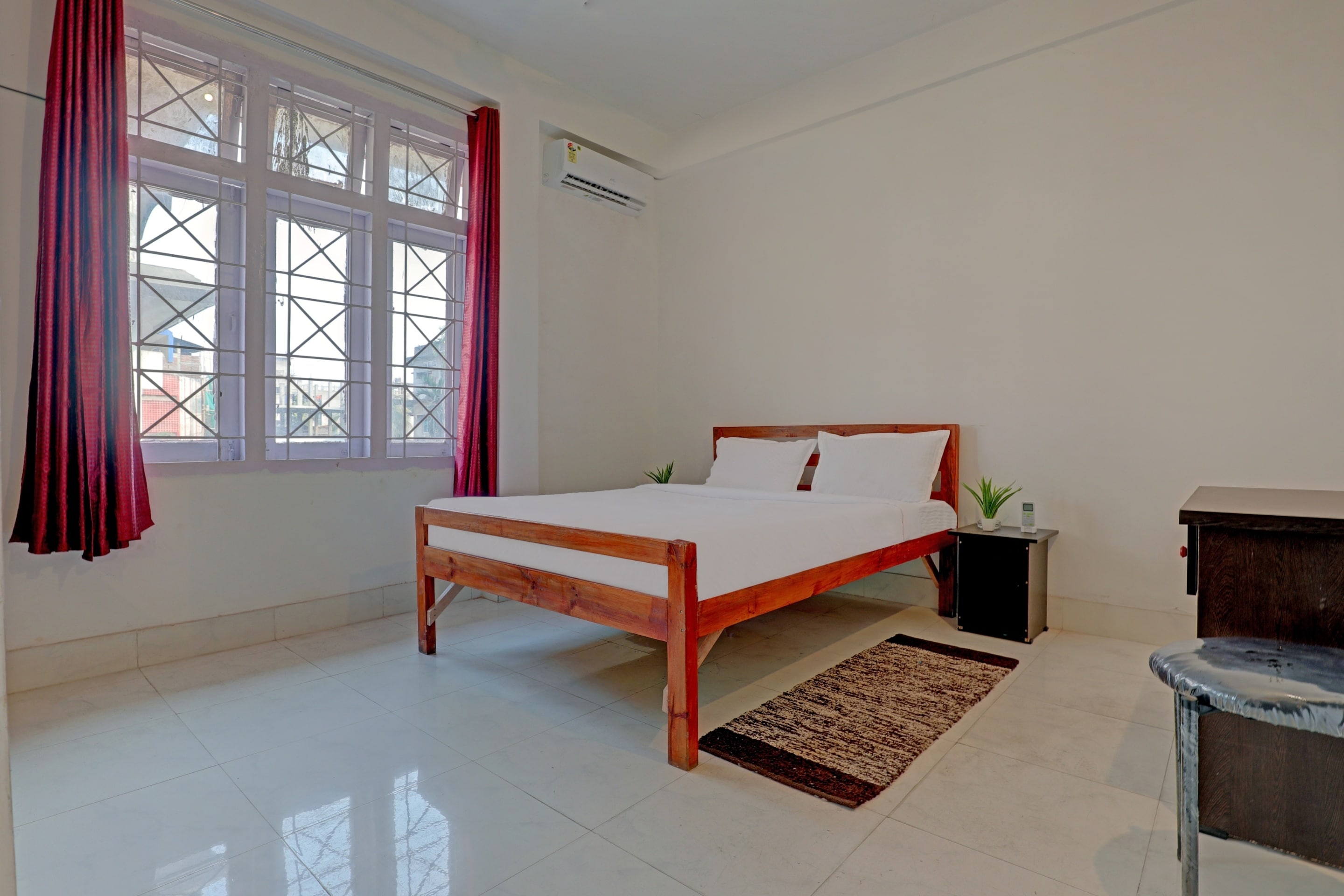 Hotel O Lavana Homes - Tap to explore photos