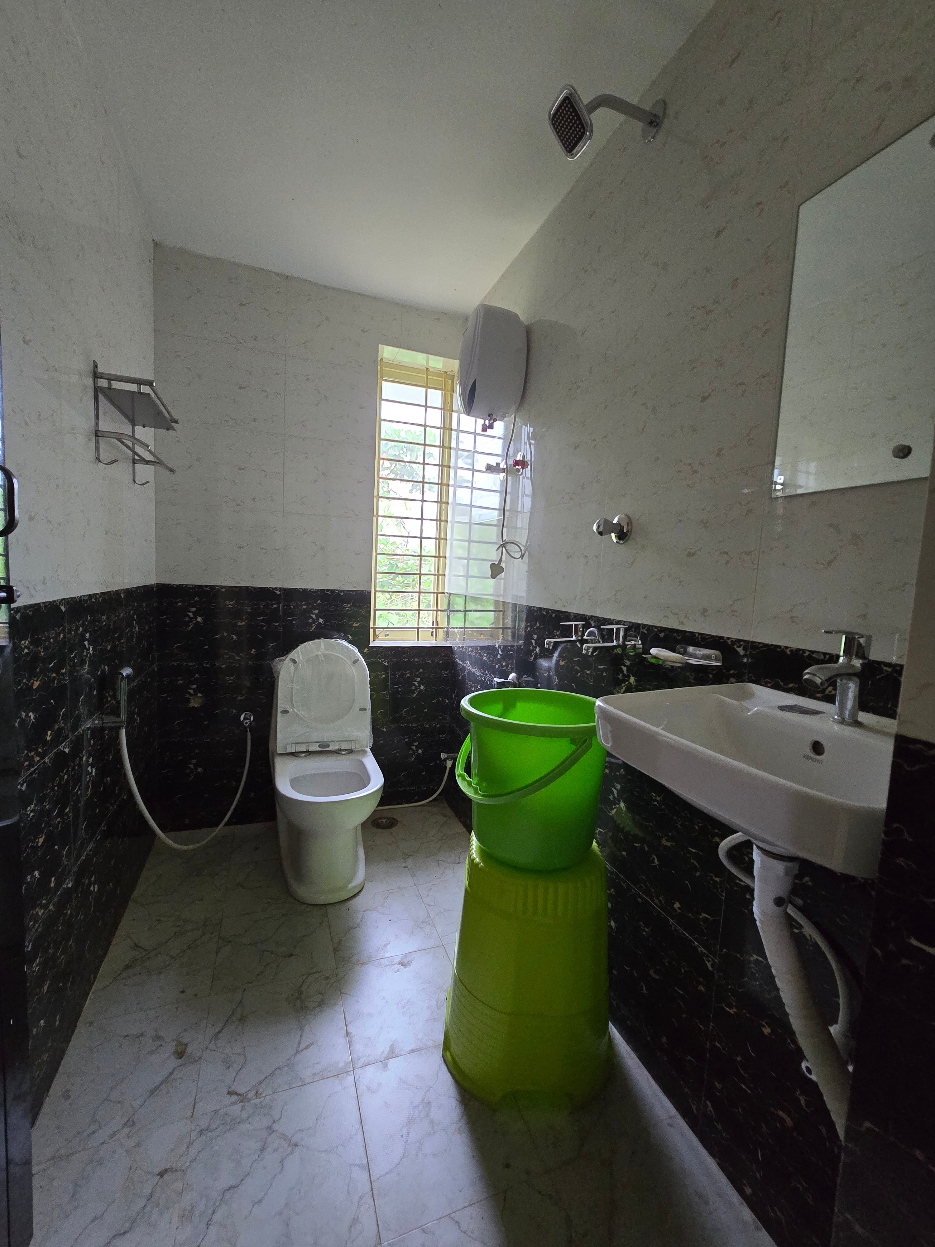 Sonus Home Stay - Tap to explore photos