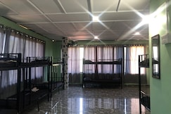 Marine Uana Dormitory n Campers Haven, Gokarna