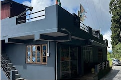 TENZINE HOMESTAY, Darjeeling