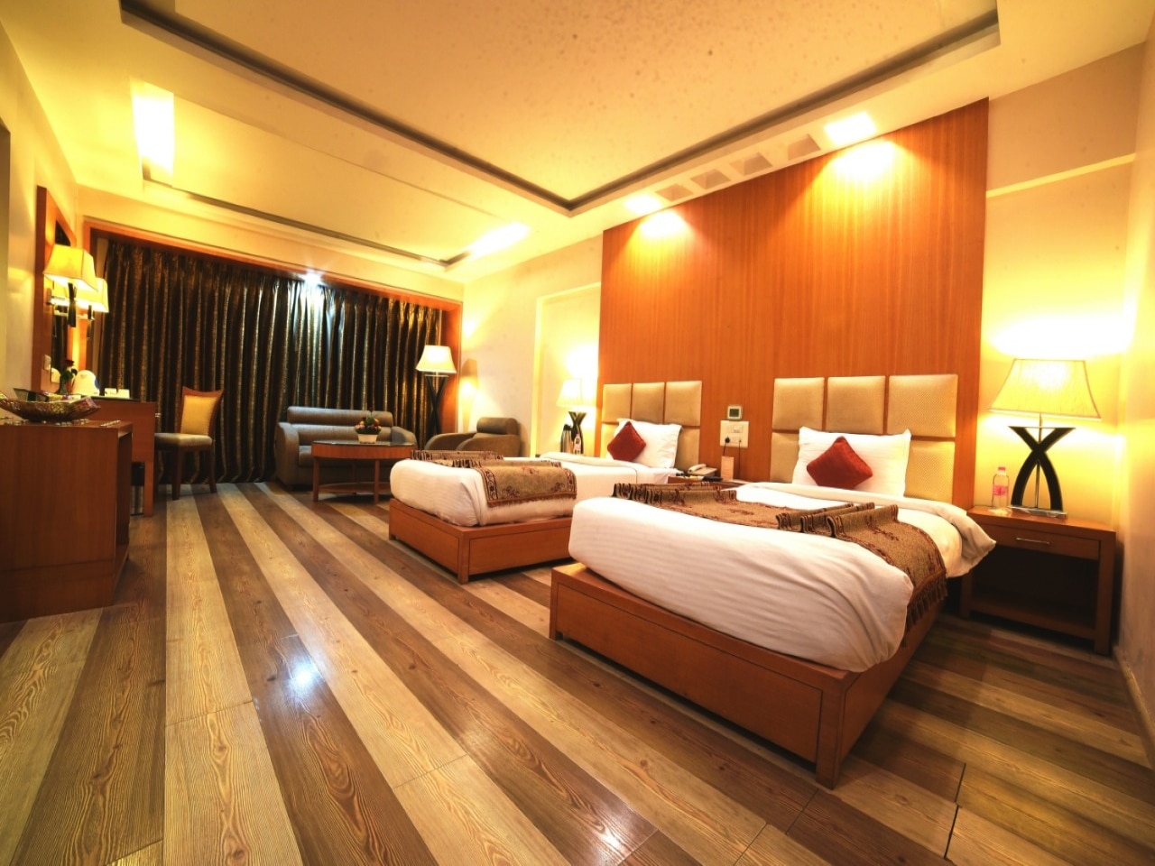 Hotel Babylon Inn - Tap to explore photos