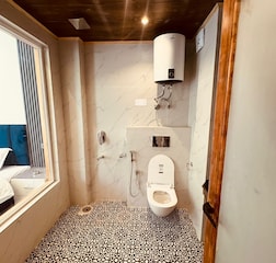 DELUXE ROOM with MOUNTAIN VIEW