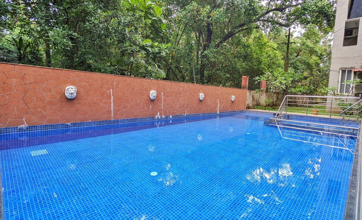 Can'Cuddle 1BHK with Pool | Nr Thalassa Vagator - Tap to explore photos