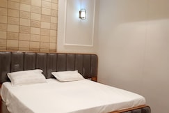 BIKANER EXPRESS, Chandausi