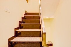 Anushka Paying Guest House.., Varanasi