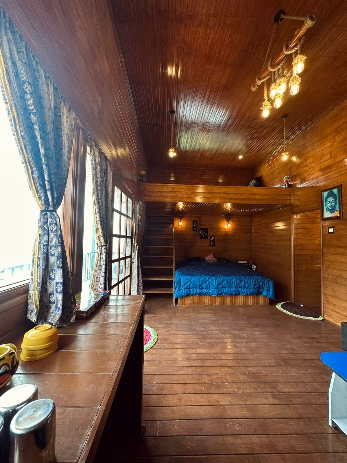 Wooden Cabin - Tap to explore photos