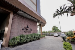 Weekend Homes hosted by farmville, Surat