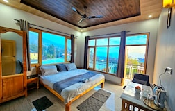 King Room with Mountain View