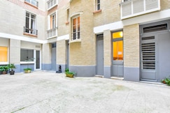 Charming studio - 2P - Champs Elysees 20, Paris