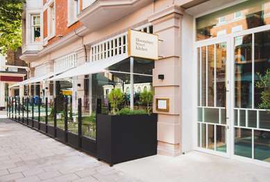 Radisson Blu Hotel, London Bloomsbury - Tap to explore photos
