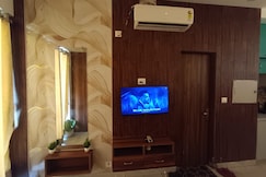 Lap of Luxury, Noida