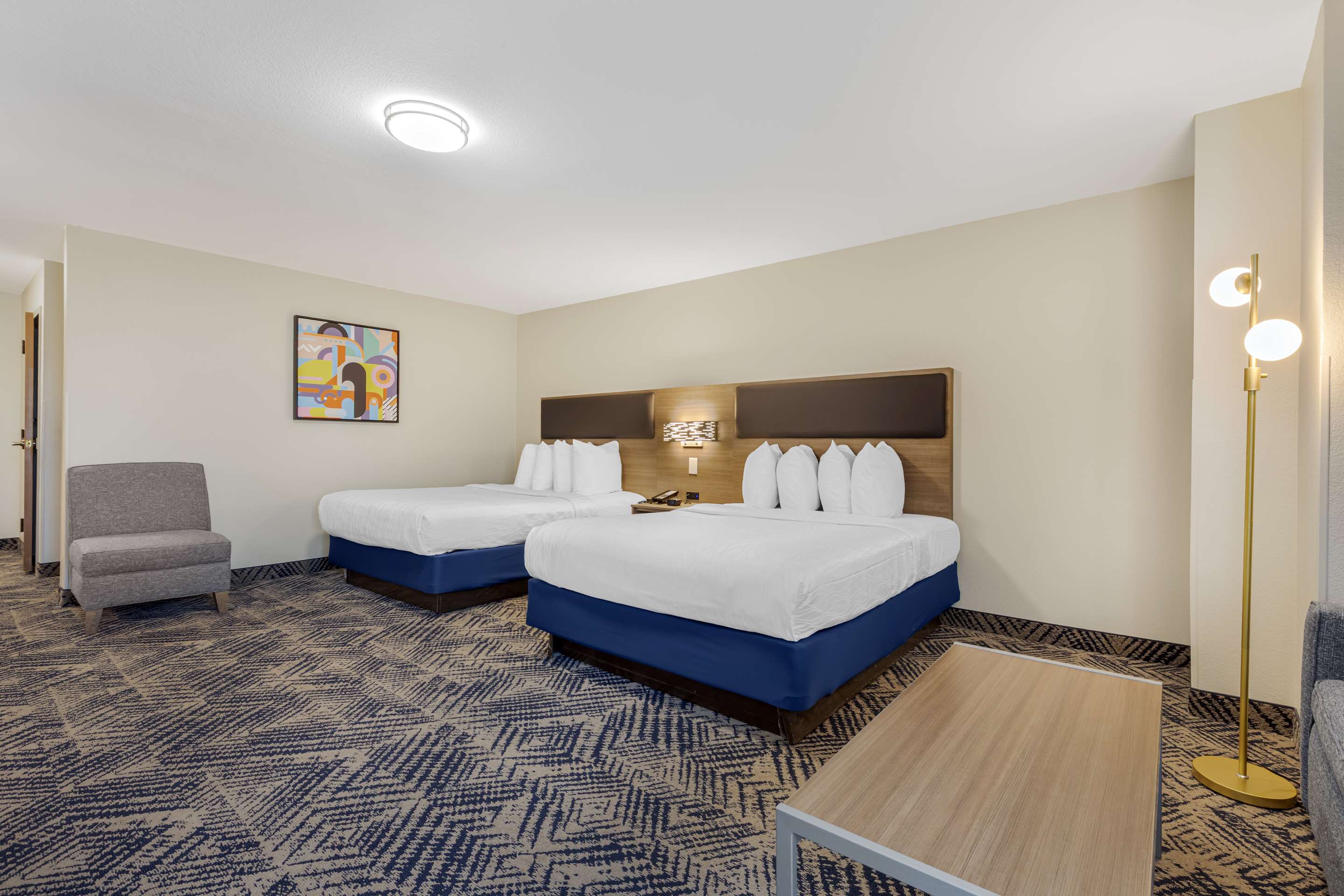 Best Western Plus Lewisville/Coppell - Tap to explore photos