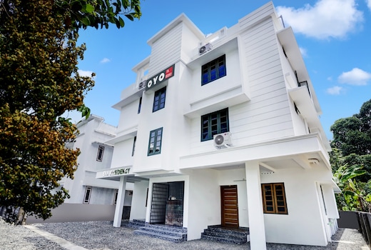 Hotel O EVA RESIDENCY