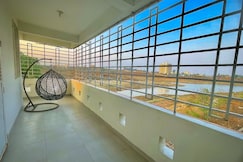 4 Floor Villa   Theatre  Lawn  Lake View   Events, Pune