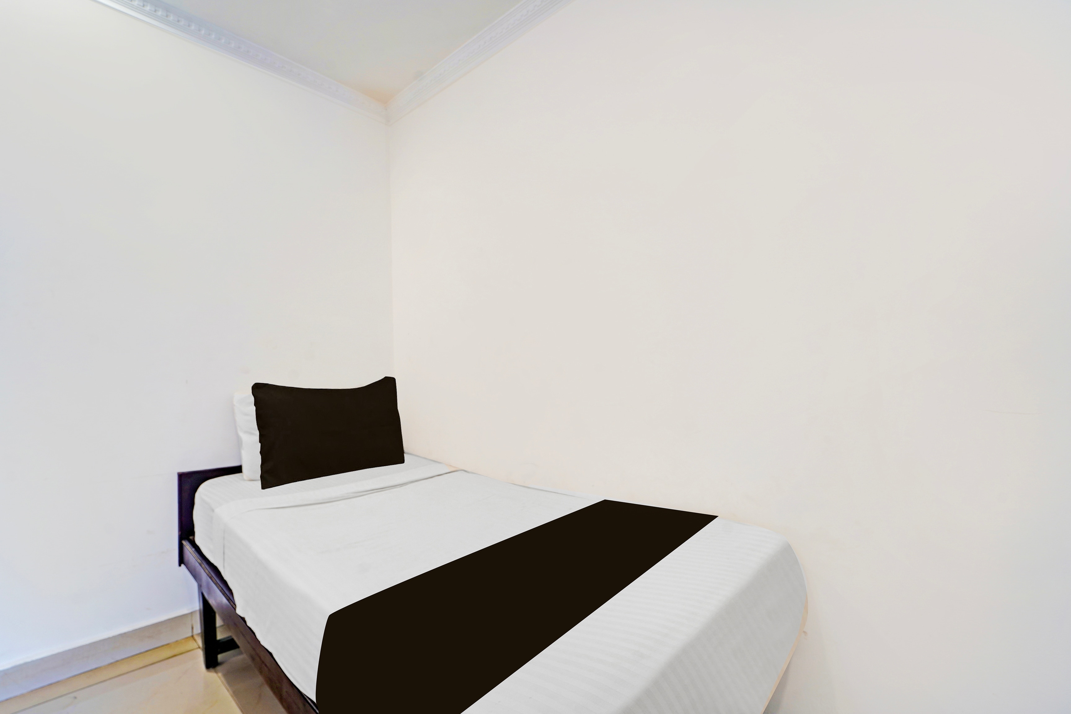 Super Hotel O Padma Junction MG Road - Tap to explore photos