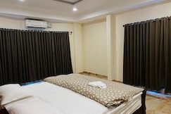Silent 2BHK Serviced Apartment Thodupuzha Parking, Thodupuzha